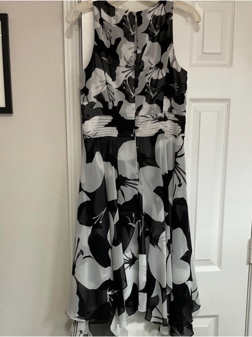White House Black Market Black and White Floral Midi Dress